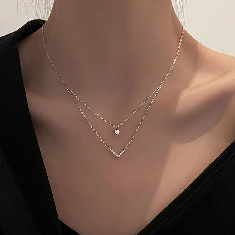 Layered Necklace Set - Anziw V Letter 5mm Moissanite Pendant