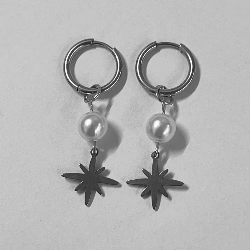 Gothic Vampire Dark Bat Person - Women'S Vampire Accessories のレビューと価格