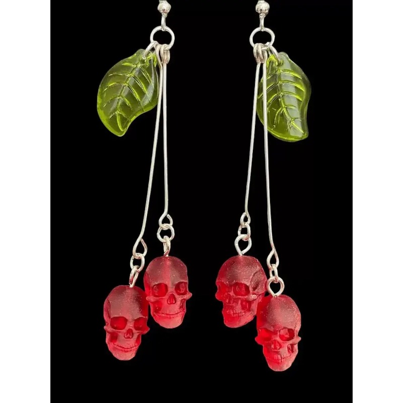 Gothic Skull Cherry Earrings f - Women'S Vampire Accessories のレビューと価格