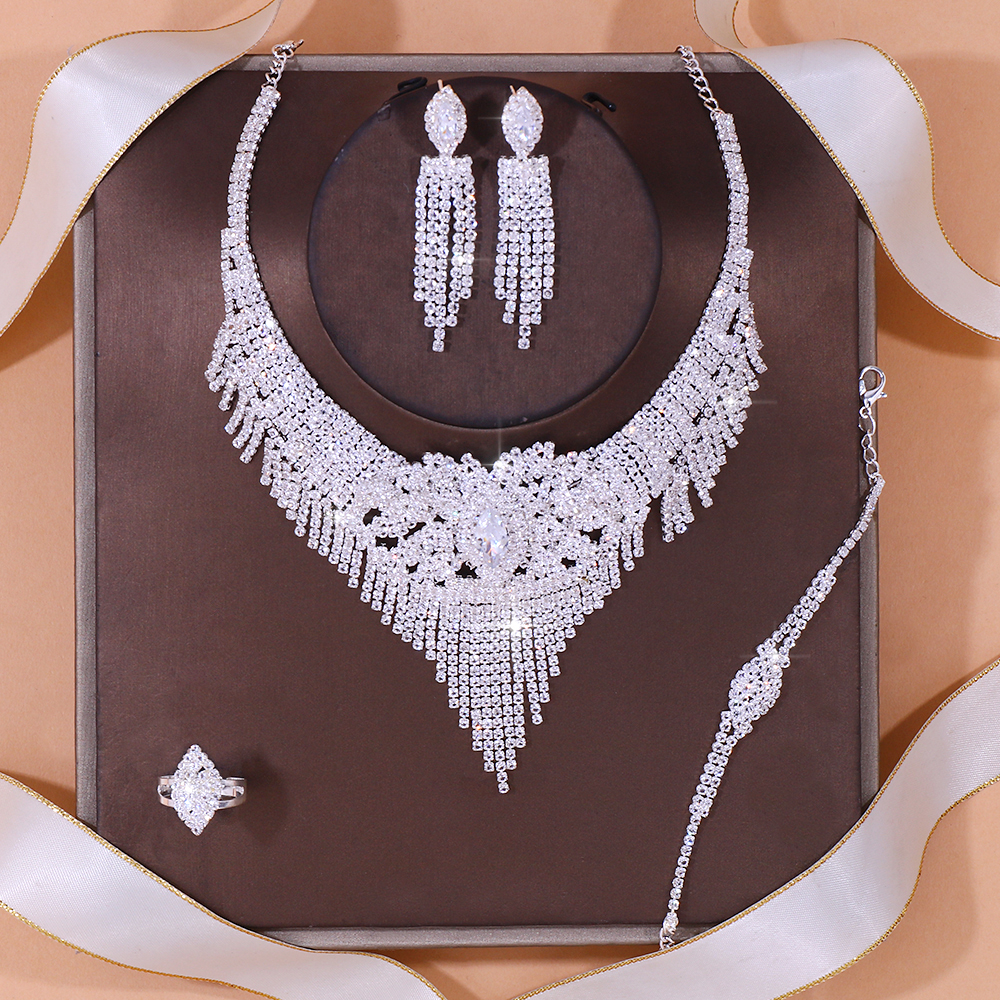 Stonefans Luxury Indian Bridal - Women Accessories India のレビューと価格