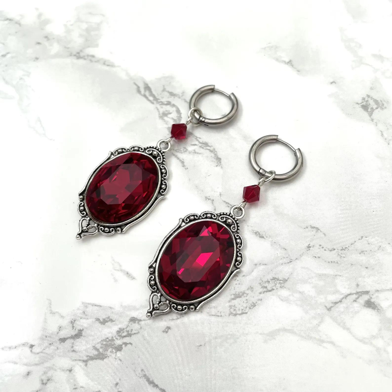 Vampire Cameo Earrings, Gothic - Women'S Vampire Accessories のレビューと価格