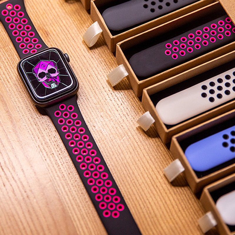 Silicone Strap For Apple Watch - Women'S Accessories Nike のレビューと価格