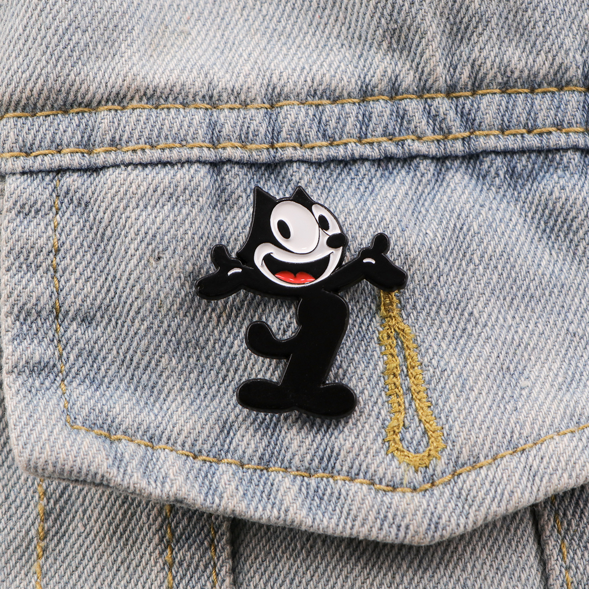 Cute Cartoon Animal Enamel Pin - Women Accessories Picture のレビューと価格