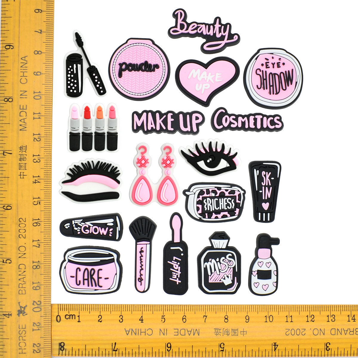 Pink Beauty Makeup Shoe Charms - Women'S Accessories Crocs のレビューと価格