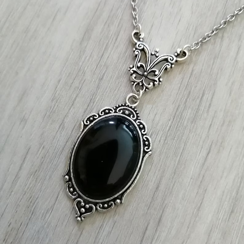 Gothic Black Crystal Charm Nec - Women'S Vampire Accessories のレビューと価格
