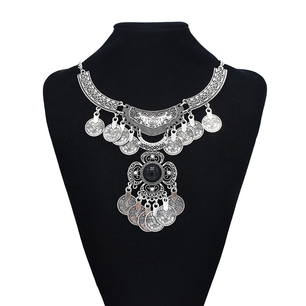 Vintage Alloy Hollowed Large F - Women Accessories Nepal のレビューと価格