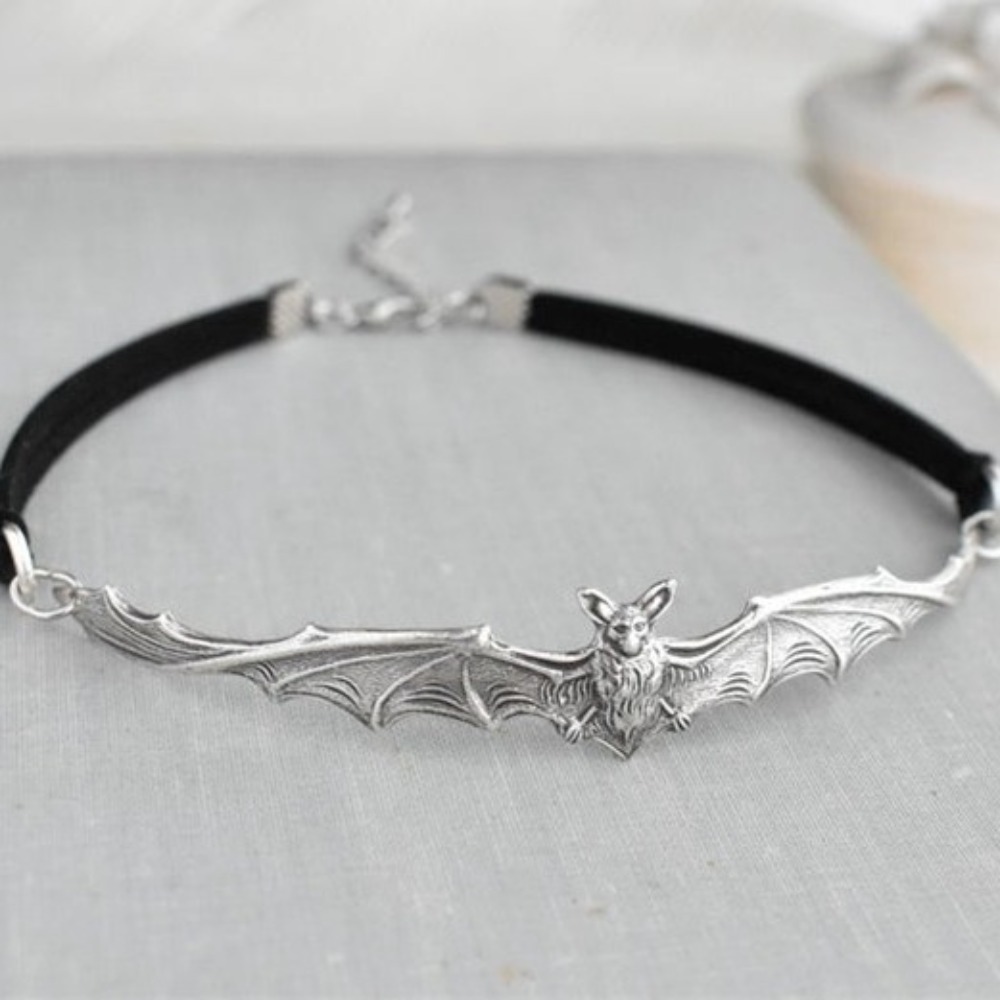 Fashion Goth Black Large Sprea - Women'S Vampire Accessories のレビューと価格