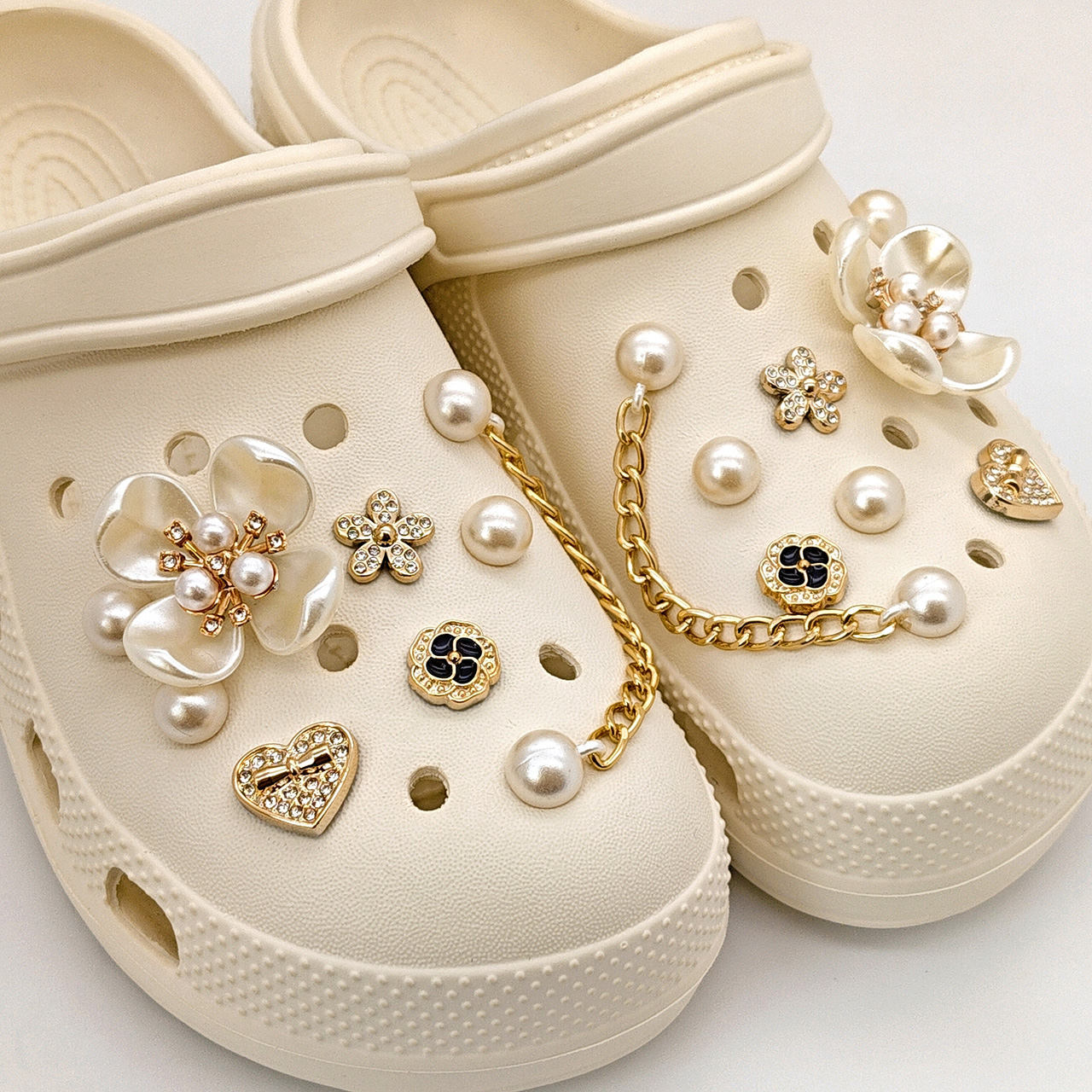 Floral Pearl Shoe Charms for C - Women'S Accessories Crocs のレビューと価格