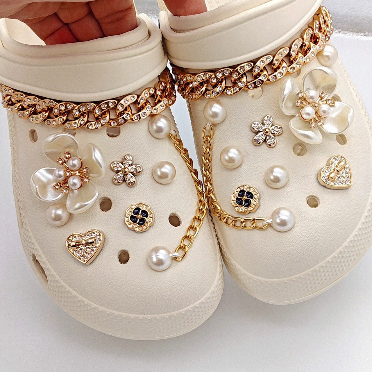 Floral Pearl Shoe Charms for C - Women'S Accessories Crocs のレビューと価格